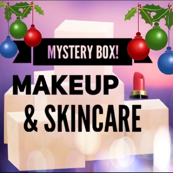 Makeup 💄 & skincare mystery box $125+ value - Picture 3 of 4